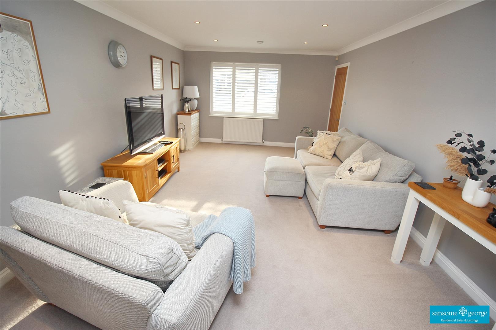 Hayfield Close, Tilehurst, Reading